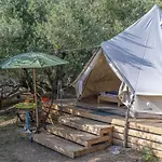 Mini Kamp Perla * Prvić Luka