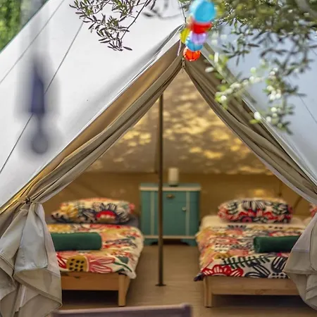 Mini Kamp Perla * Prvić Luka